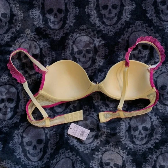 NWT Sentiments bra - Picture 2 of 4